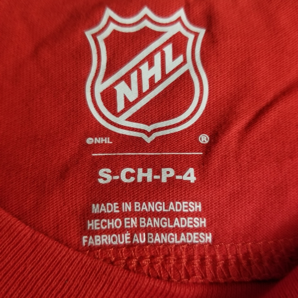 NHL Legacy Collection Calgary Flames Long Sleeve Pullover. - Picture 7 of 8